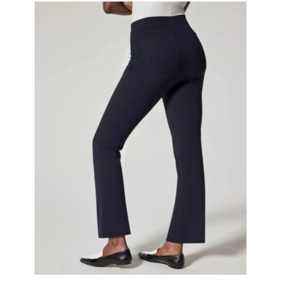 NWT SPANX Classic Navy On-the-Go Kick Flare Pants Size S/P - Picture 2 of 10